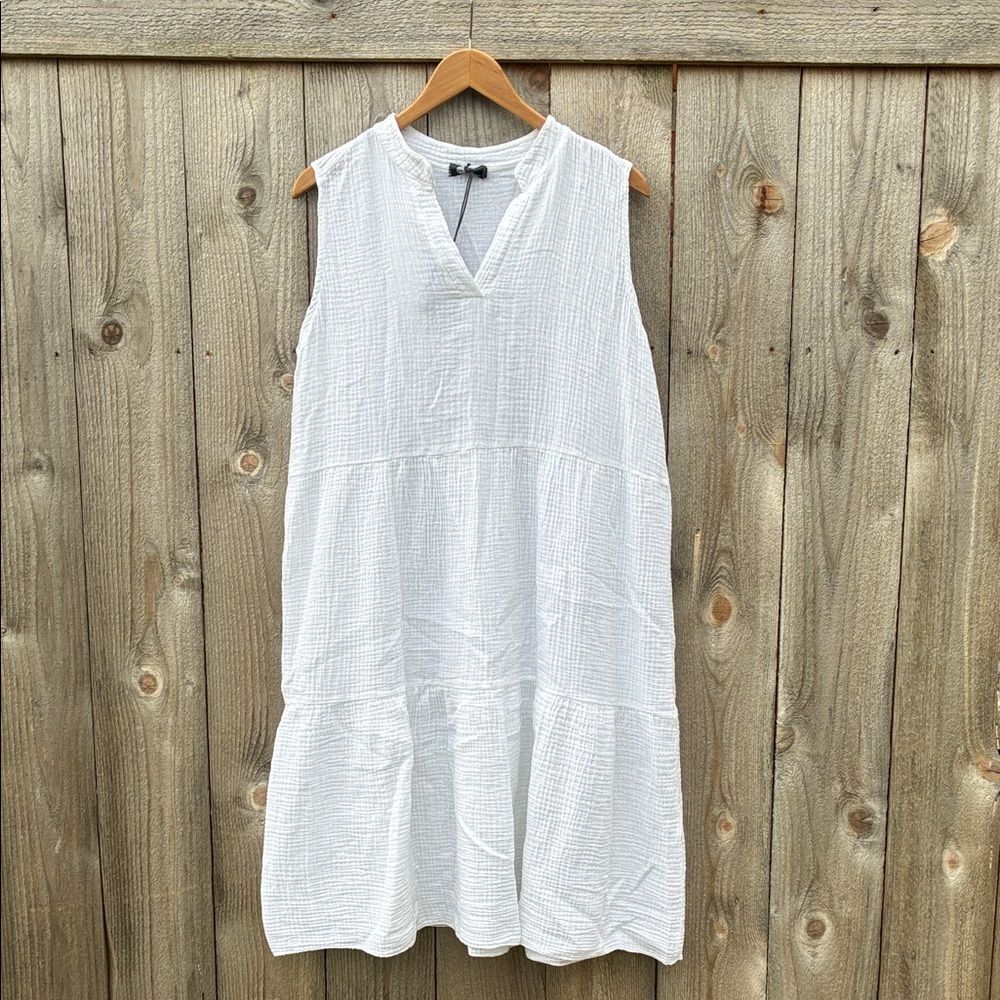 M Made in Italy Cotton White Sleeveless Textured Dress